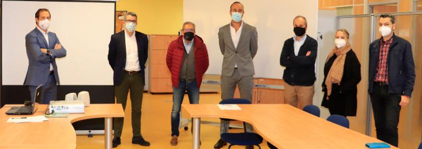 FIDBAN complementará la función de la ADL buscando financiación para proyectos emprendedores de Torrelavega