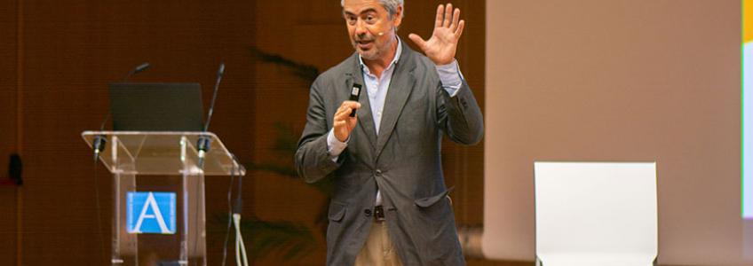 FIDBAN invitó al presidente de AEBAN, Josep Maria Casas, a compartir su experiencia como inversor