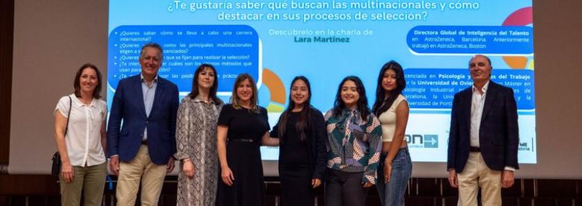 La Directora Global de Inteligencia del Talento de AstraZeneca, Lara Matínez compartió su recorrido profesional en el «¿Y ahora qué?»