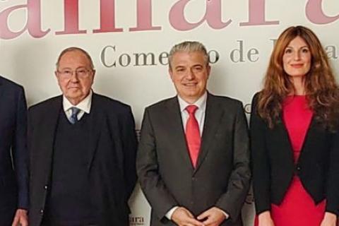 De izquierda a derecha: Diego Lainz, José Luis Bonet, Santos Gracia, Silvia Aparicio y F. Álvaro Durántez.